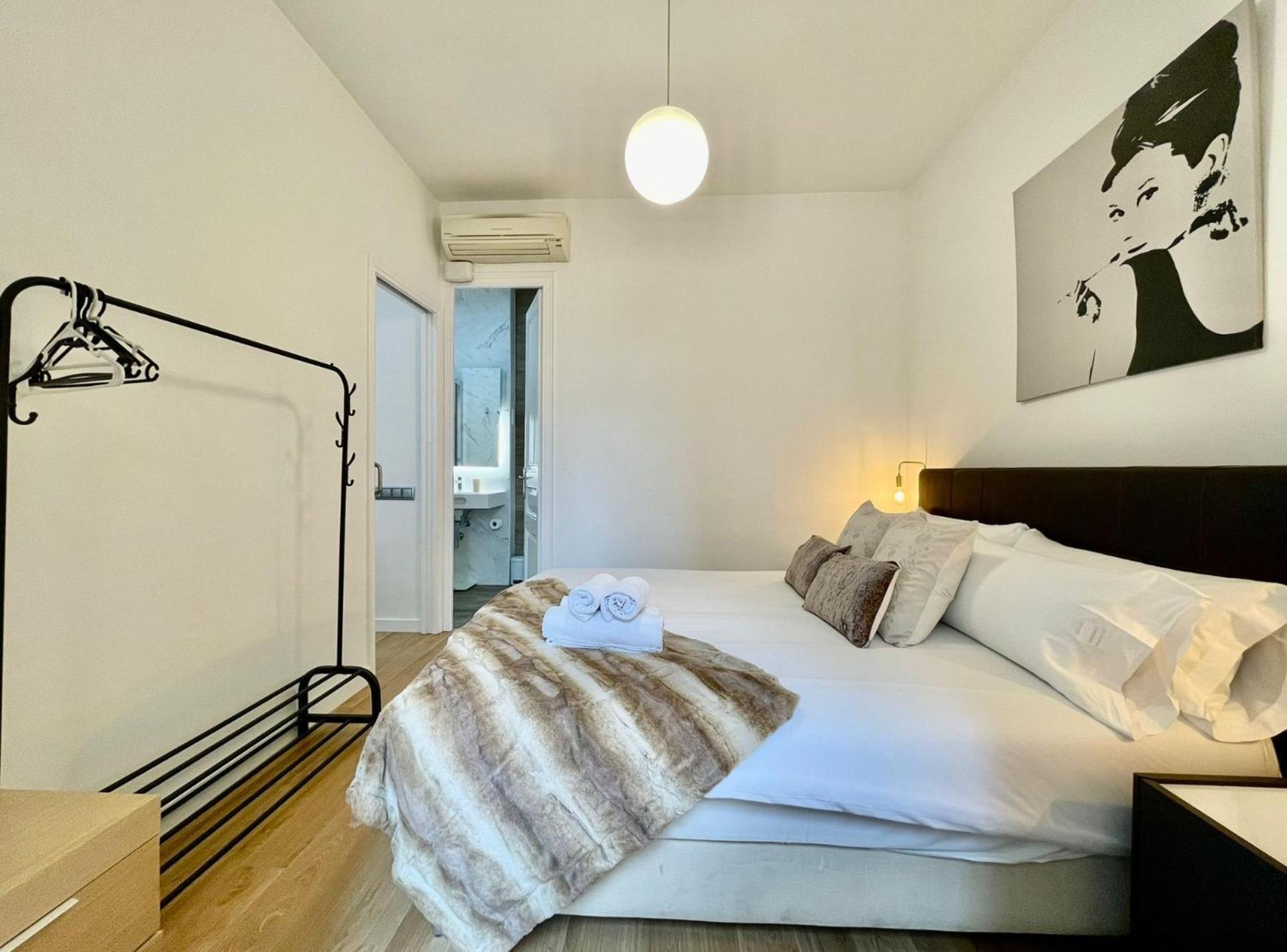 The Gaudi Suites II برشلونة المظهر الخارجي الصورة